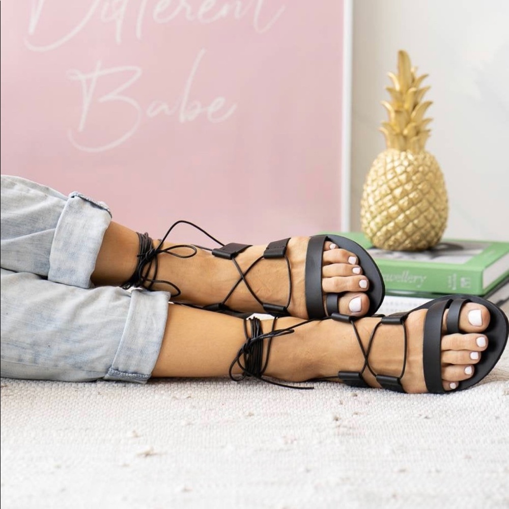 Black Leather Gladiator wrap Sandals US sz 10 EU 41 made in Greece
